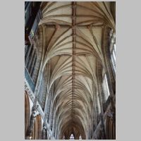 Lichfield Cathedral, photo Hugh Llewelyn, Wikipedia,3.jpg